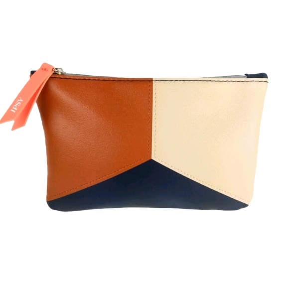 IPSY NWOT make up bag - Picture 1 of 4